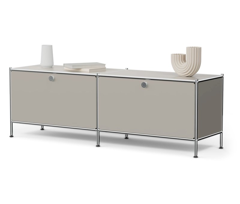 Tchibo - Lowboard Metall »Cn3« mit 2 Klappenfächern - 152x40x51,5cm - hellgrau - Stahl / Aluminium / Kunststoff