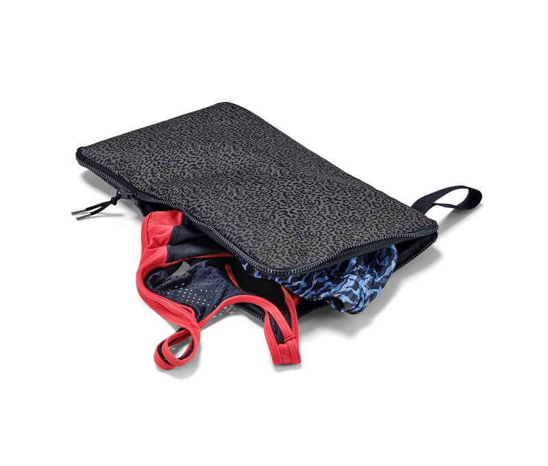 Tchibo - 2-in-1-Umzieh-Unterlage-Nasssack - schwarz