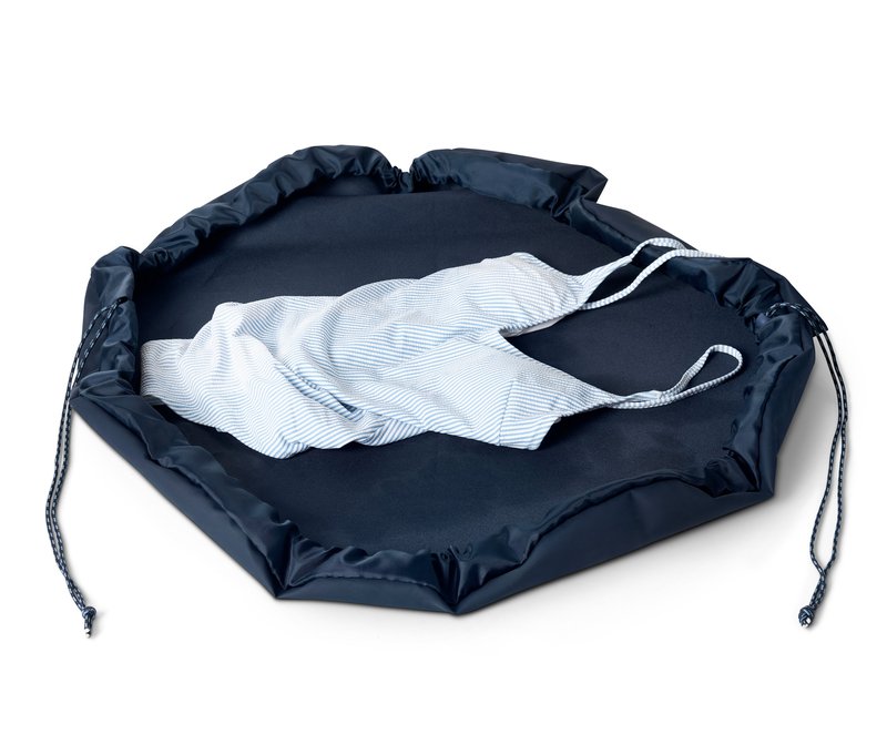 Tchibo - 2-in-1: Umzieh-Unterlage und Nasssack - dunkelblau